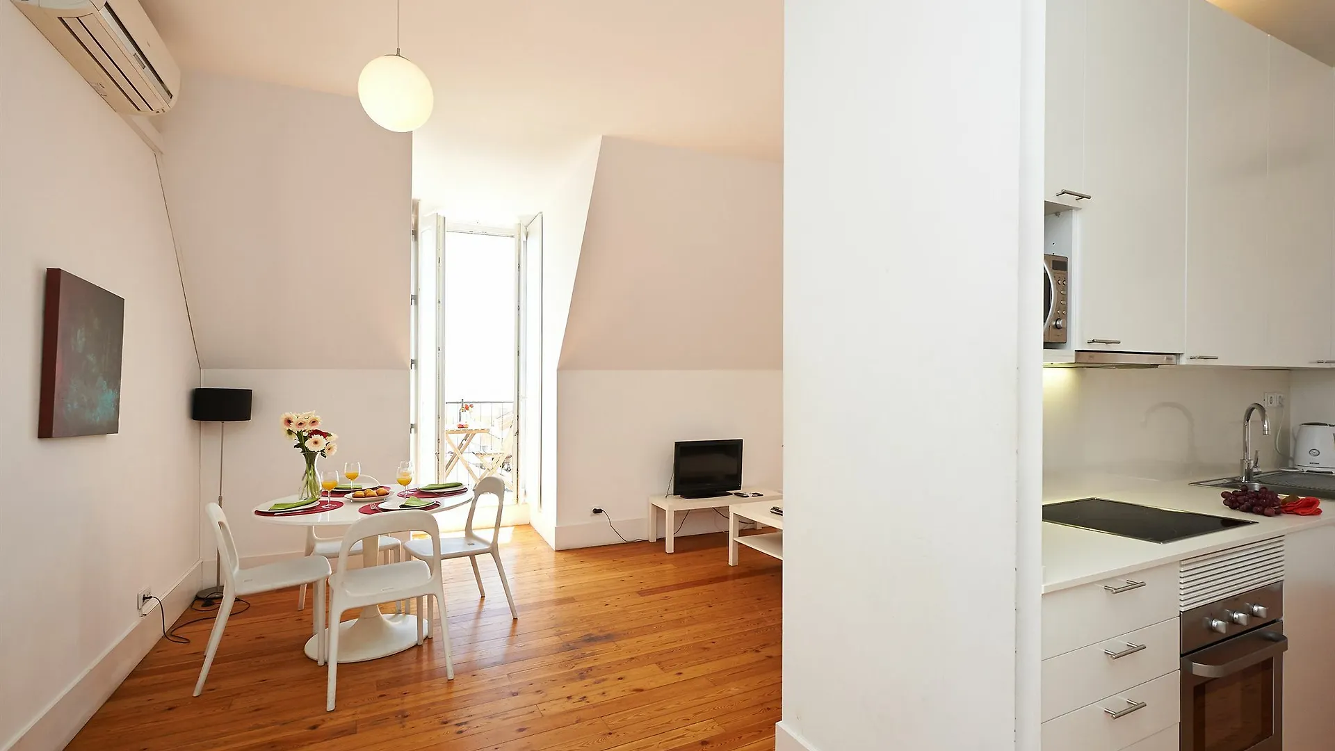 Hello Lisbon Conde Barao Apartments פורטוגל