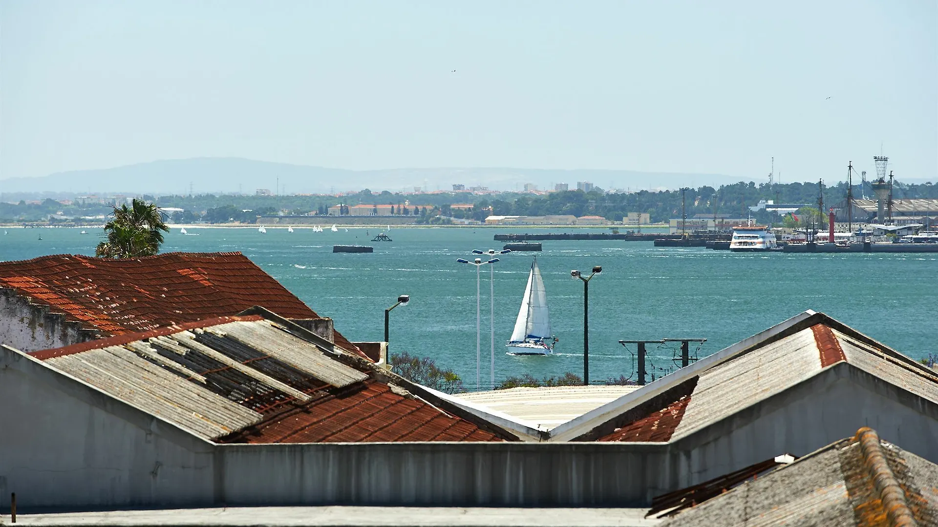 Hello Lisbon Conde Barao Apartments פורטוגל