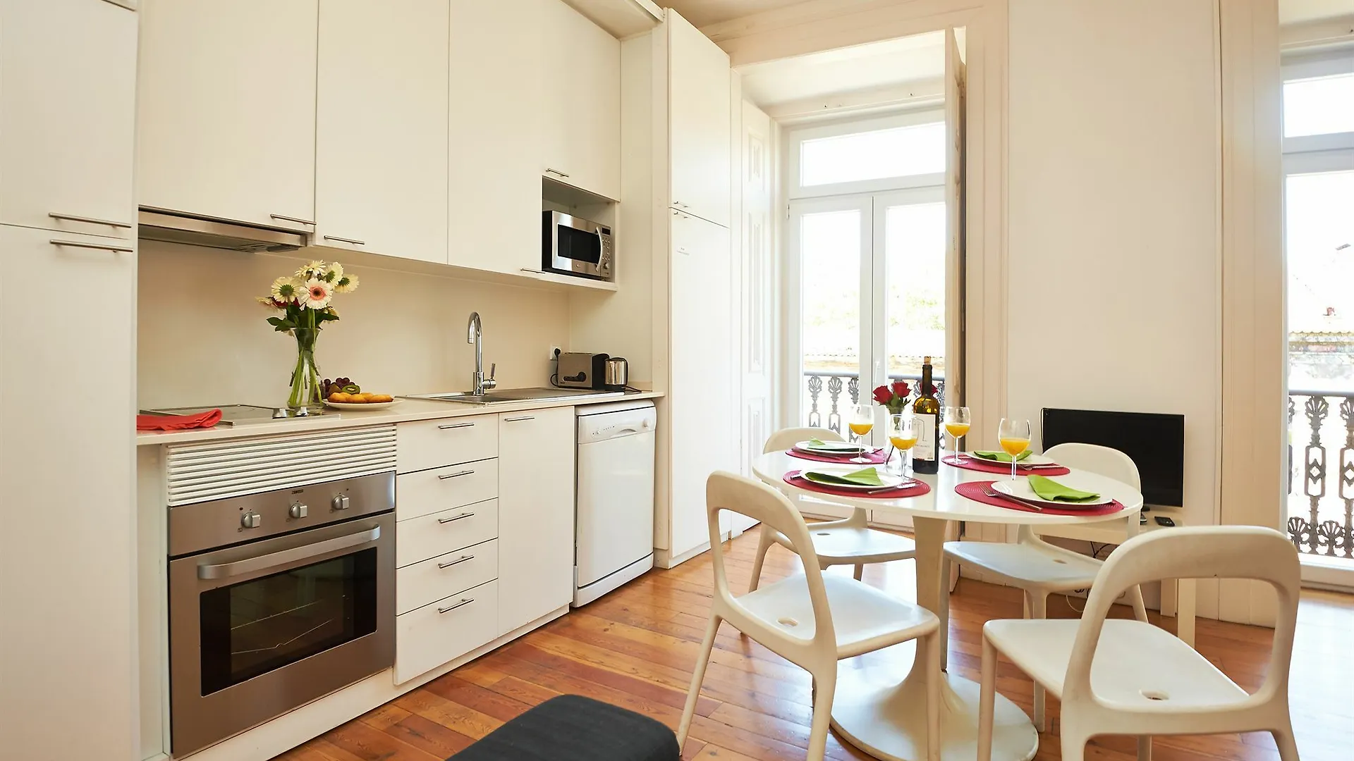 Hello Lisbon Conde Barao Apartments