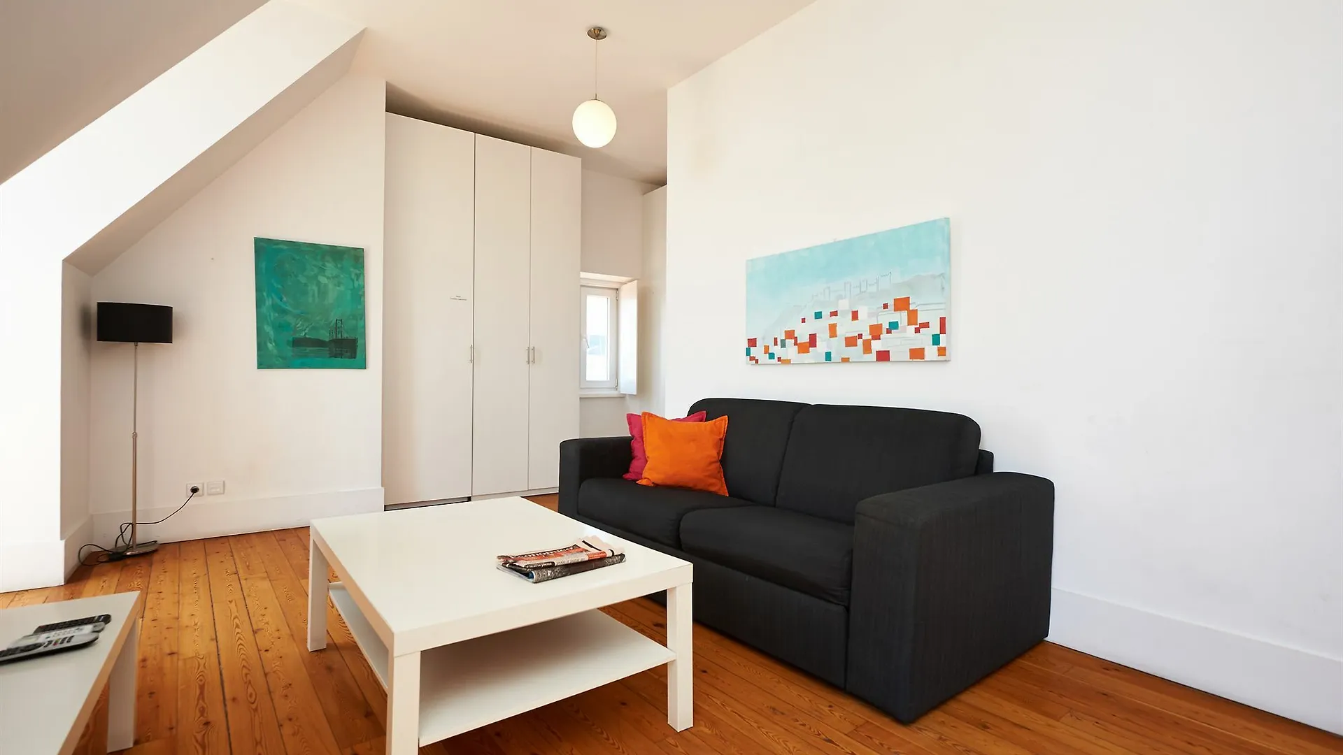 Hello Lisbon Conde Barao Apartments